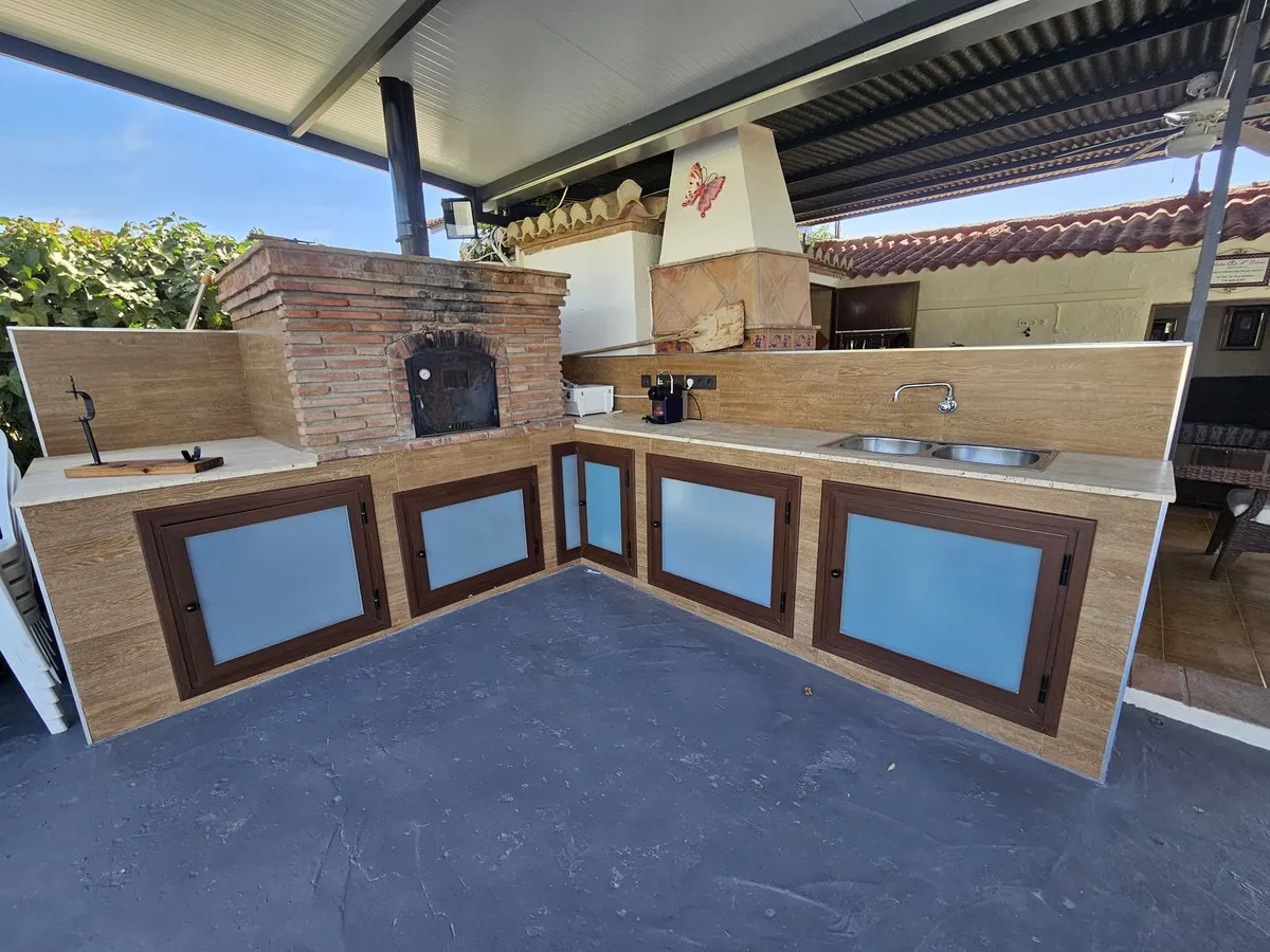 5ea967c1-1b86-4424-bb61-0df989d6262c