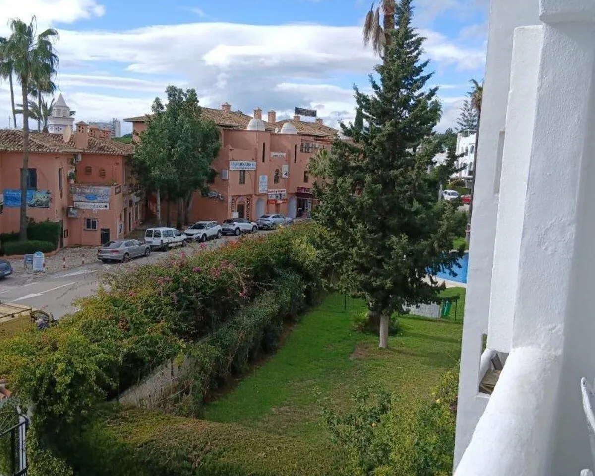 2512fba5-ff46-4c57-a06b-80e78bd1d090