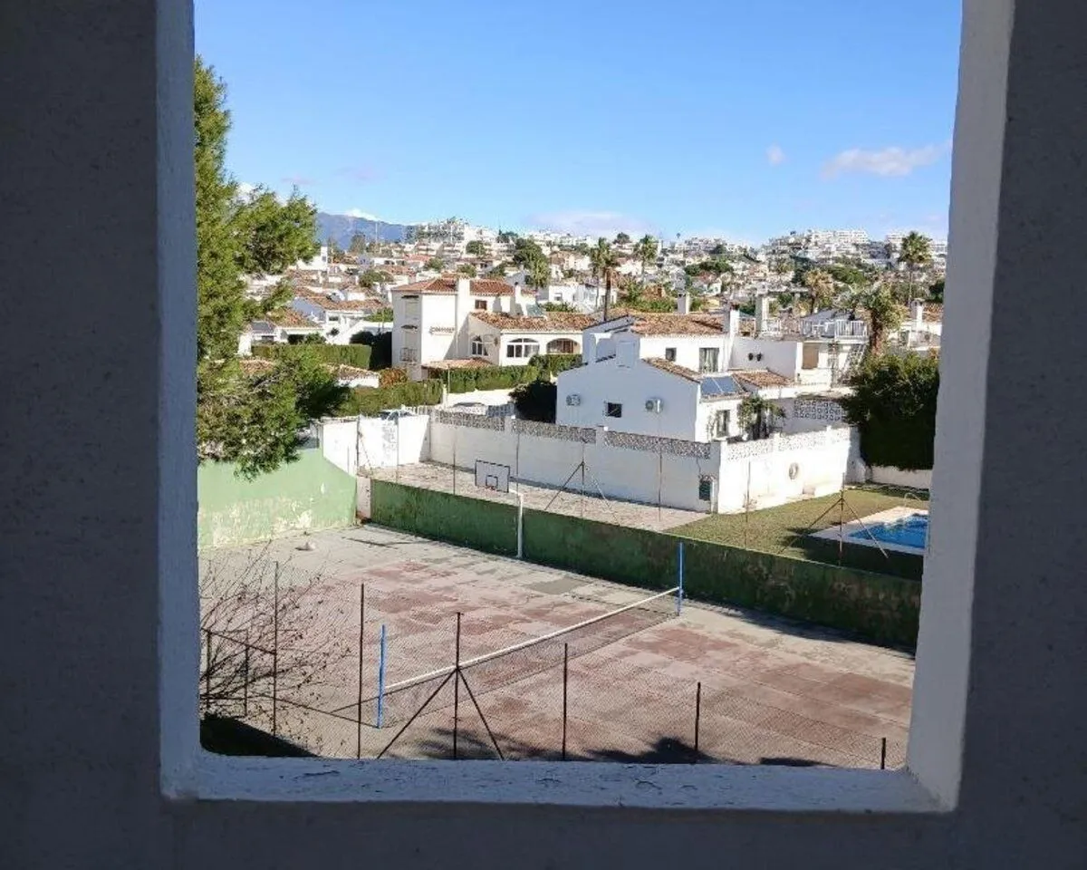 c84029eb-fb3c-488c-8aca-30f9d2027471