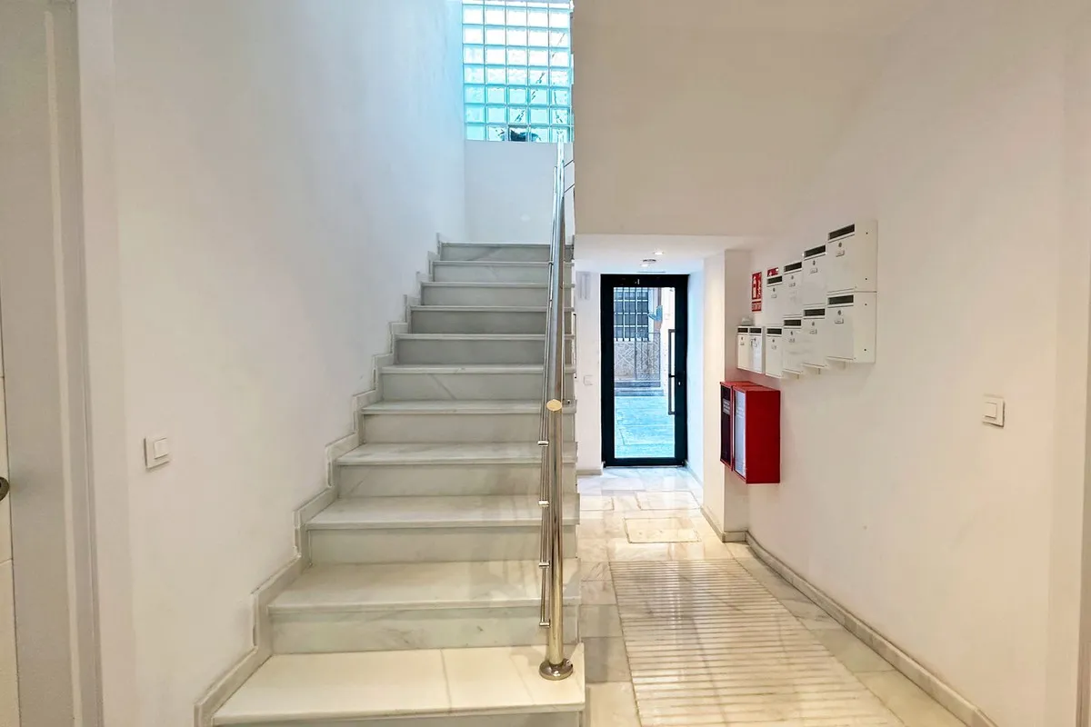 b7ca27b9-bbb0-446c-b5fe-6247e9bcd200