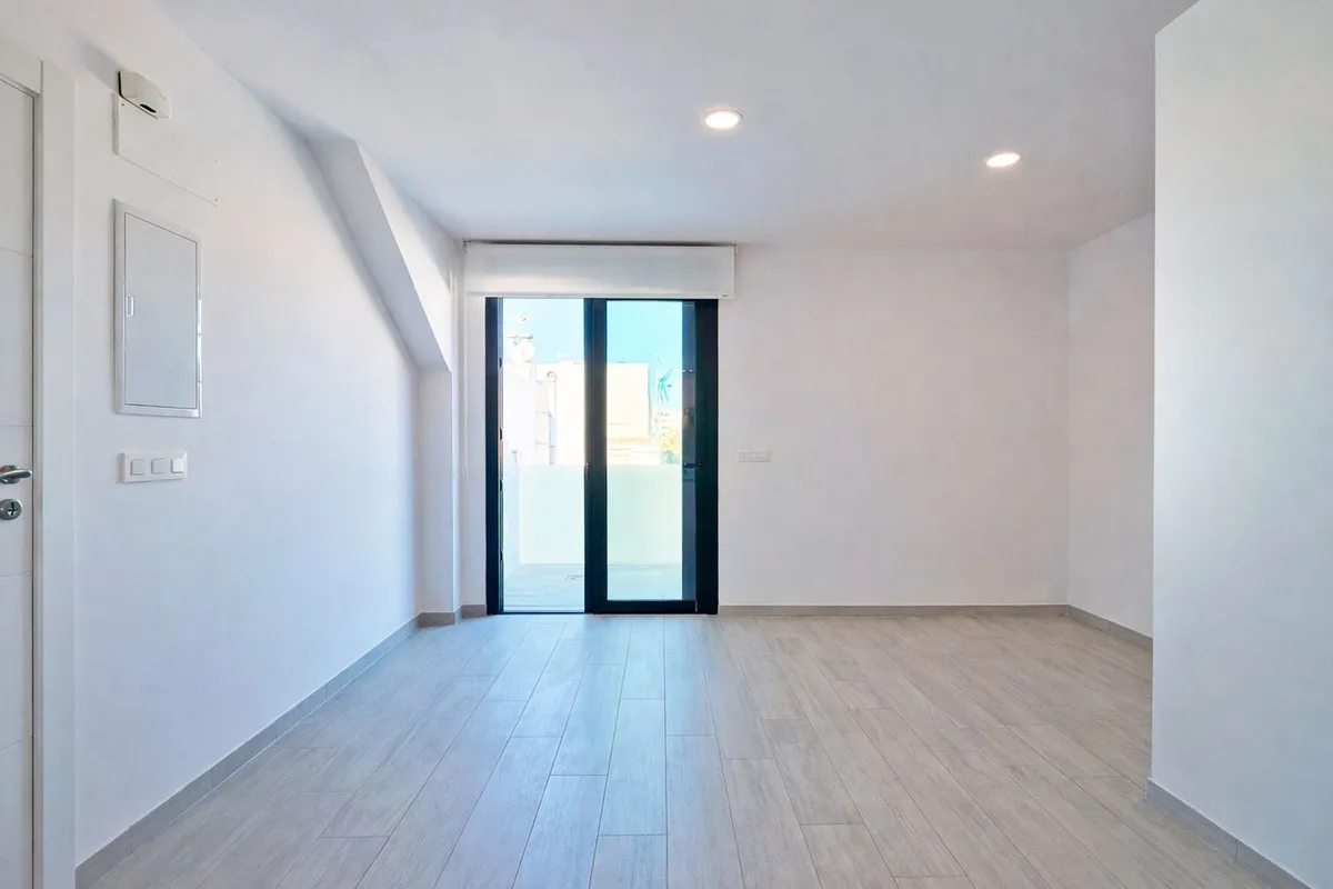 f3bc429f-23f6-479b-b32f-392c1c5df0cf