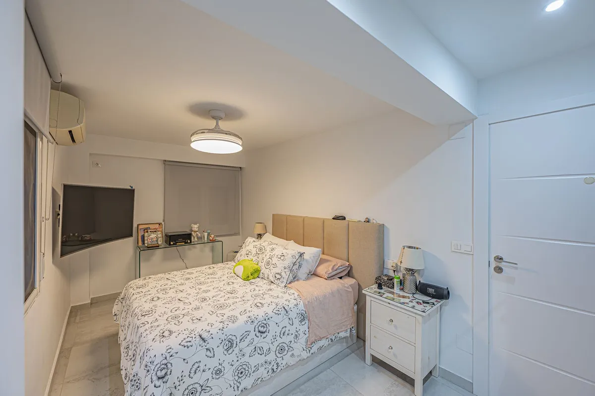 07fa2c51-a3ab-45b7-a2dc-2377fe8de999