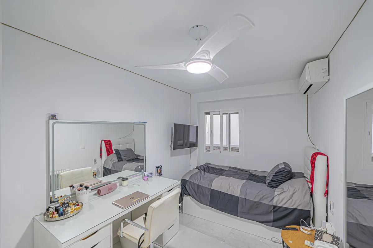 abc2a320-837d-4e27-96fc-c16fc4e6407a