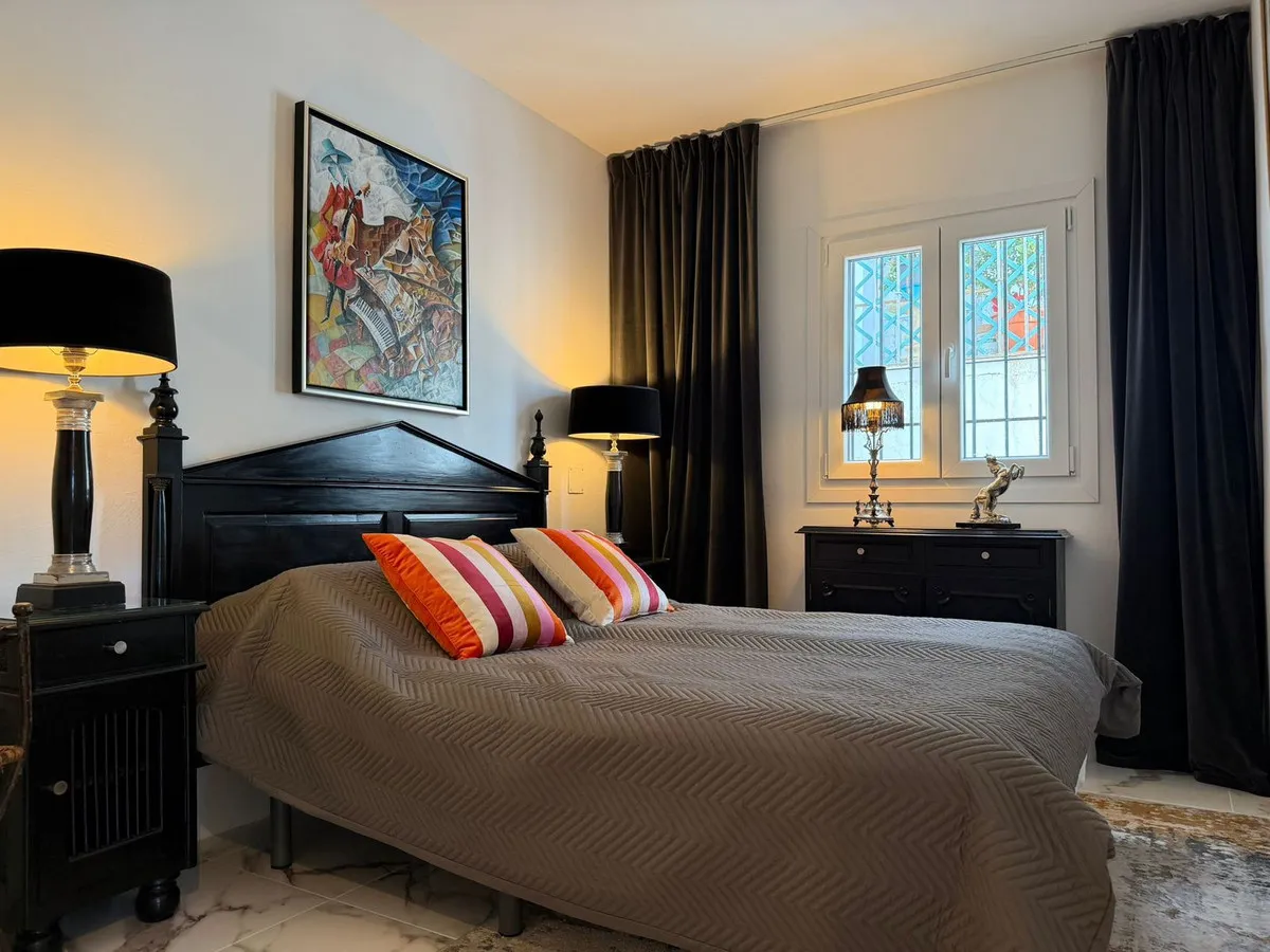 6e6eb935-5dc4-41cb-a71c-c86fb908baf3