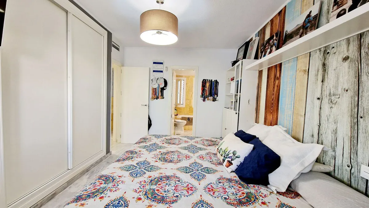 0136f38d-1f01-4bf9-b63c-ccaf57e37e8e