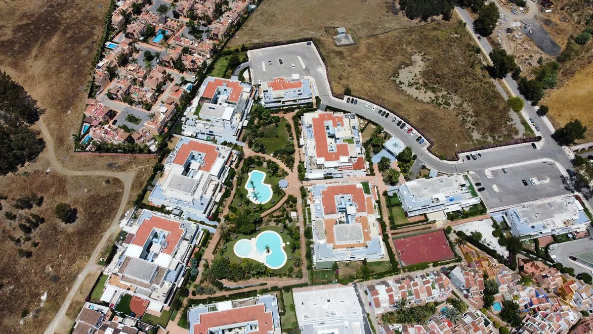 5d2cfe05-9641-4a3d-ba92-19fa5cd40324