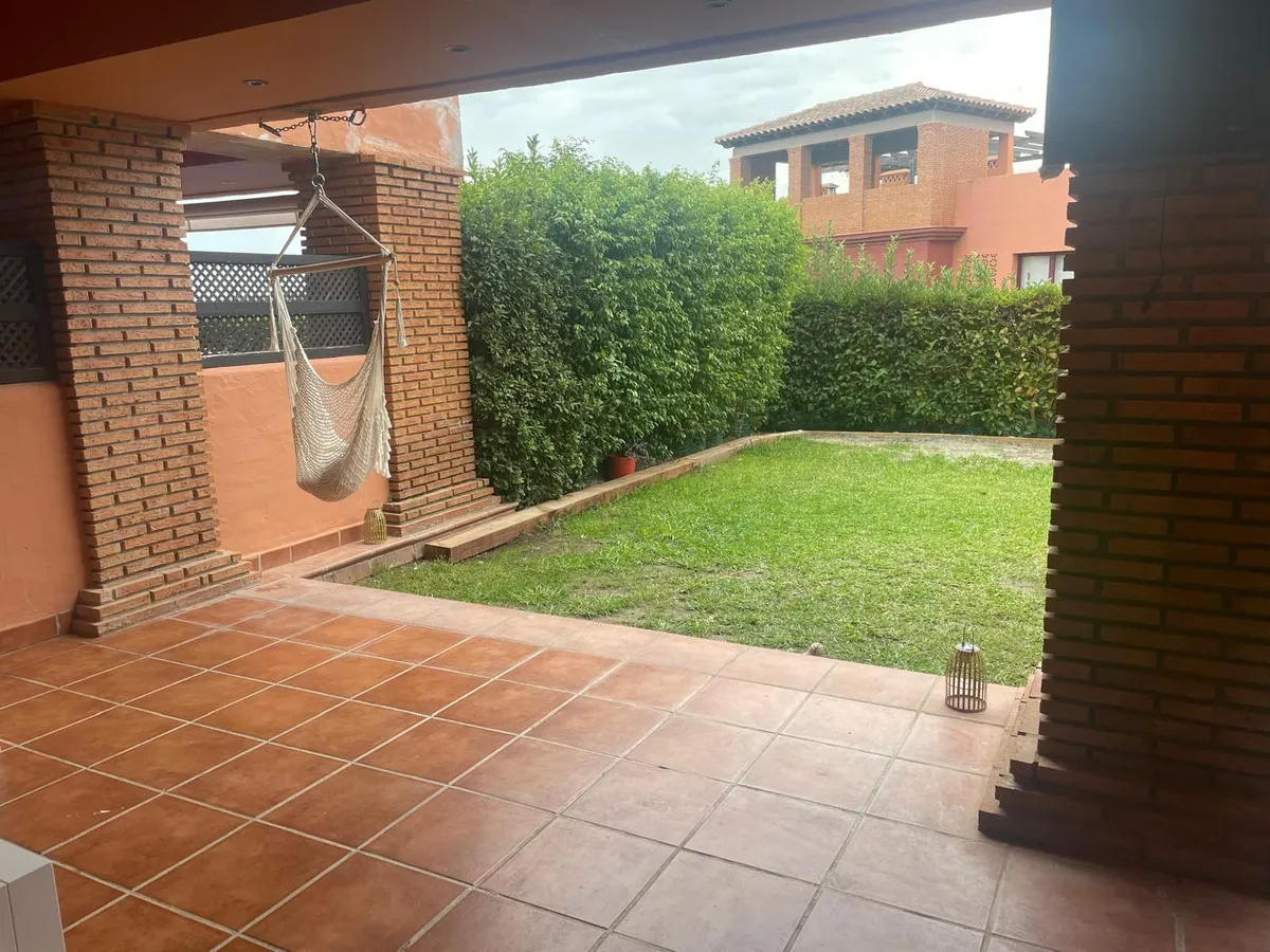 1ef00fcb-0e40-4807-8728-3af5d513dda1