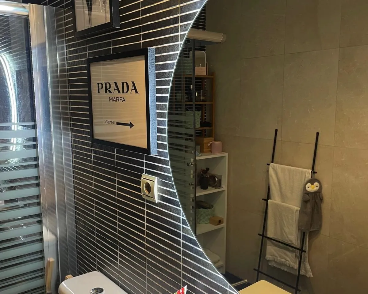 29c26545-9321-416a-8eb0-9b39846335fe