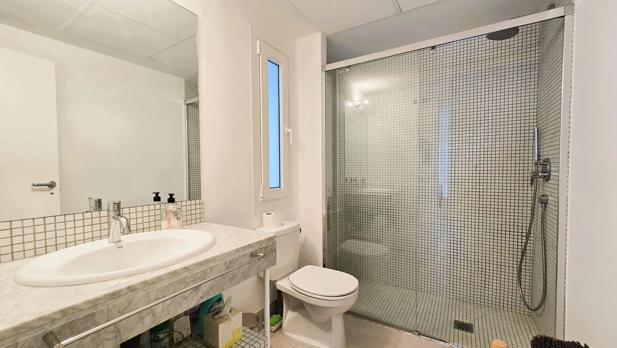 3ee6caf6-7deb-44df-b937-3d372b84f3be