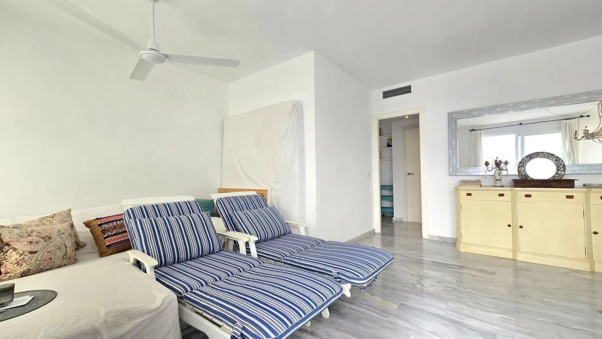 8b9f3a7e-afbb-45ab-b4f3-26c7486b67b4