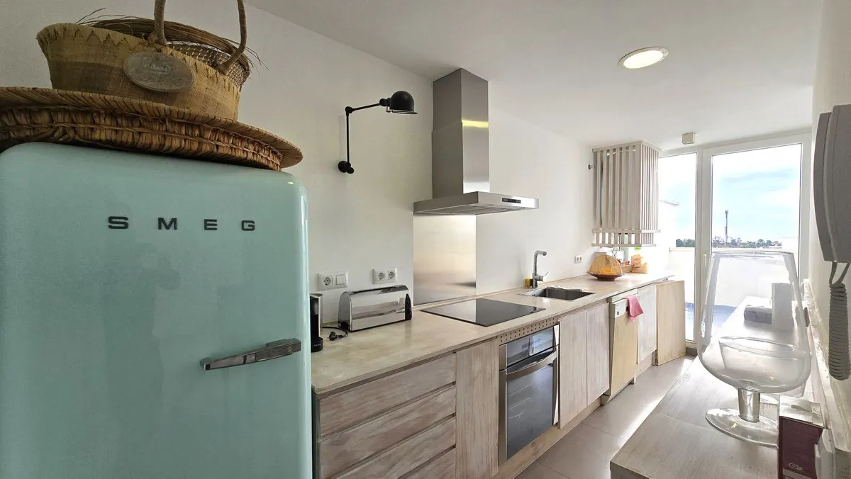 bb36bf97-a1bc-4eab-932d-44bb82586b85