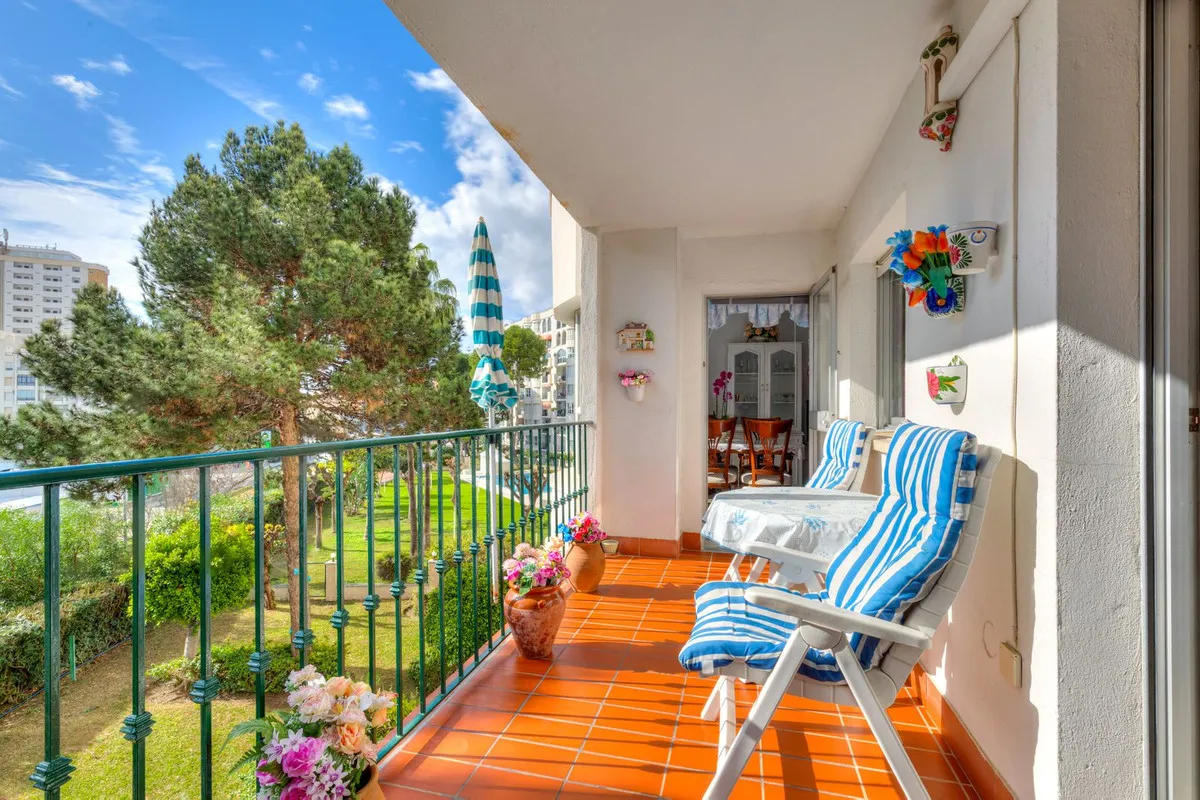 4587d115-c8a5-4293-a0f2-0d6c67e5b028