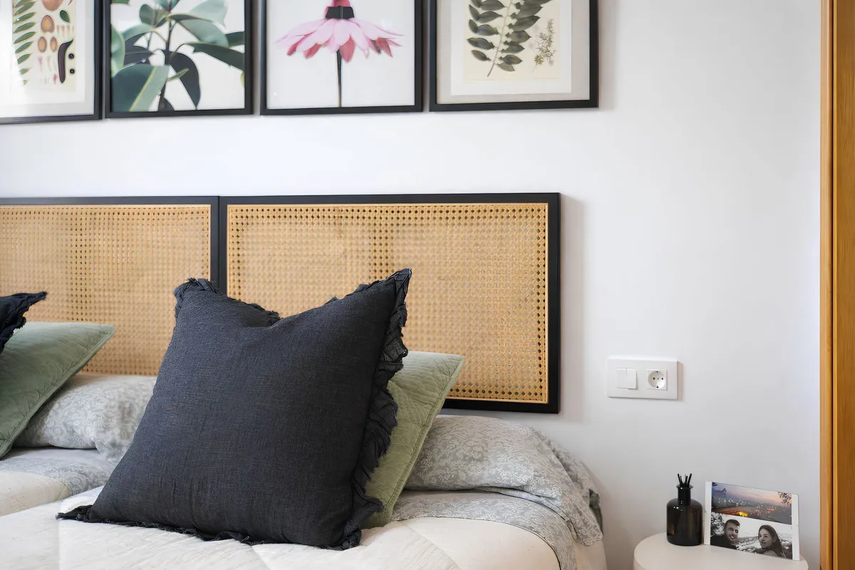 f35598ed-cb5d-49d1-b8c4-d2080840a4c3