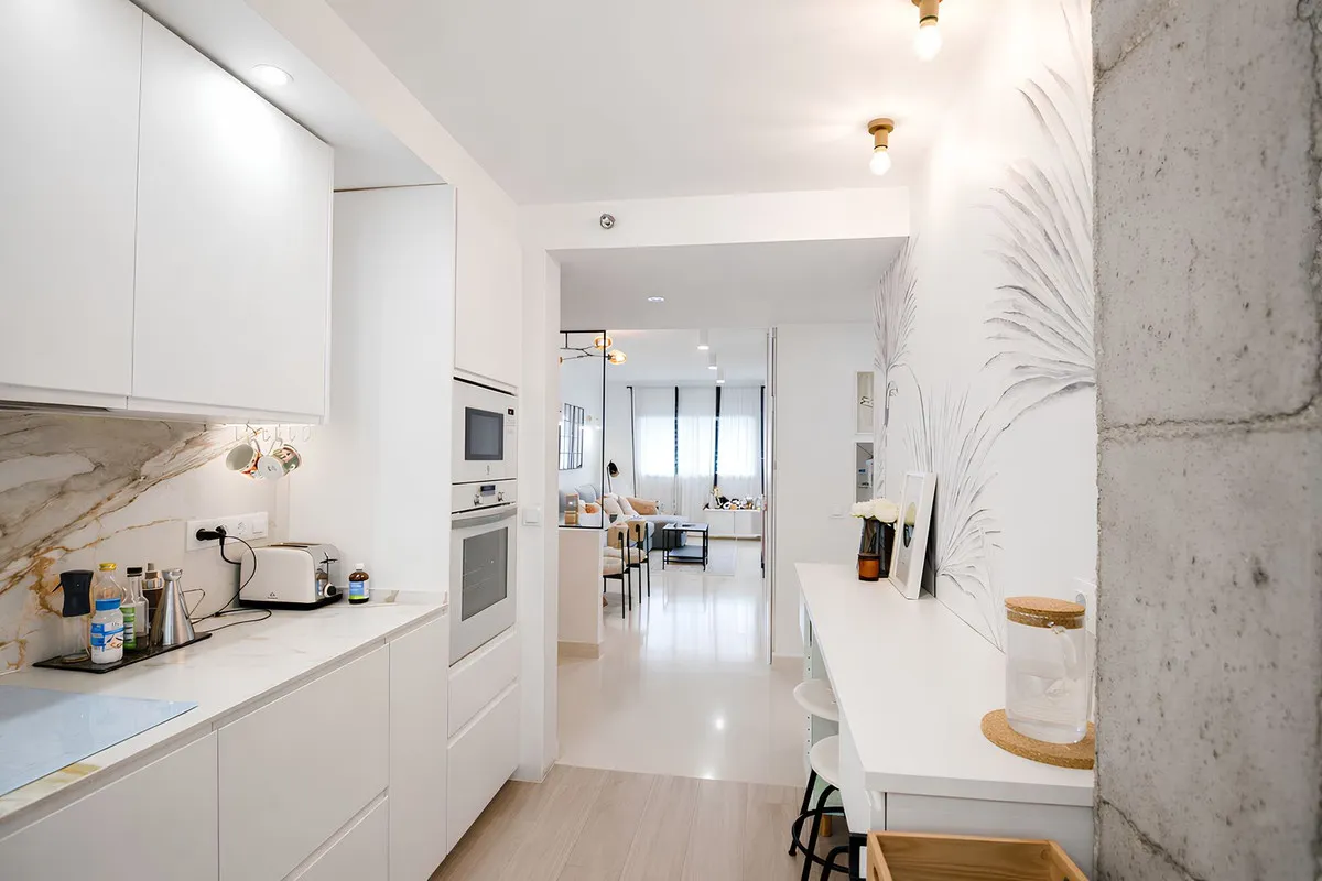 fe8c4043-3dea-49d6-a13d-ceafc7c9e5e7