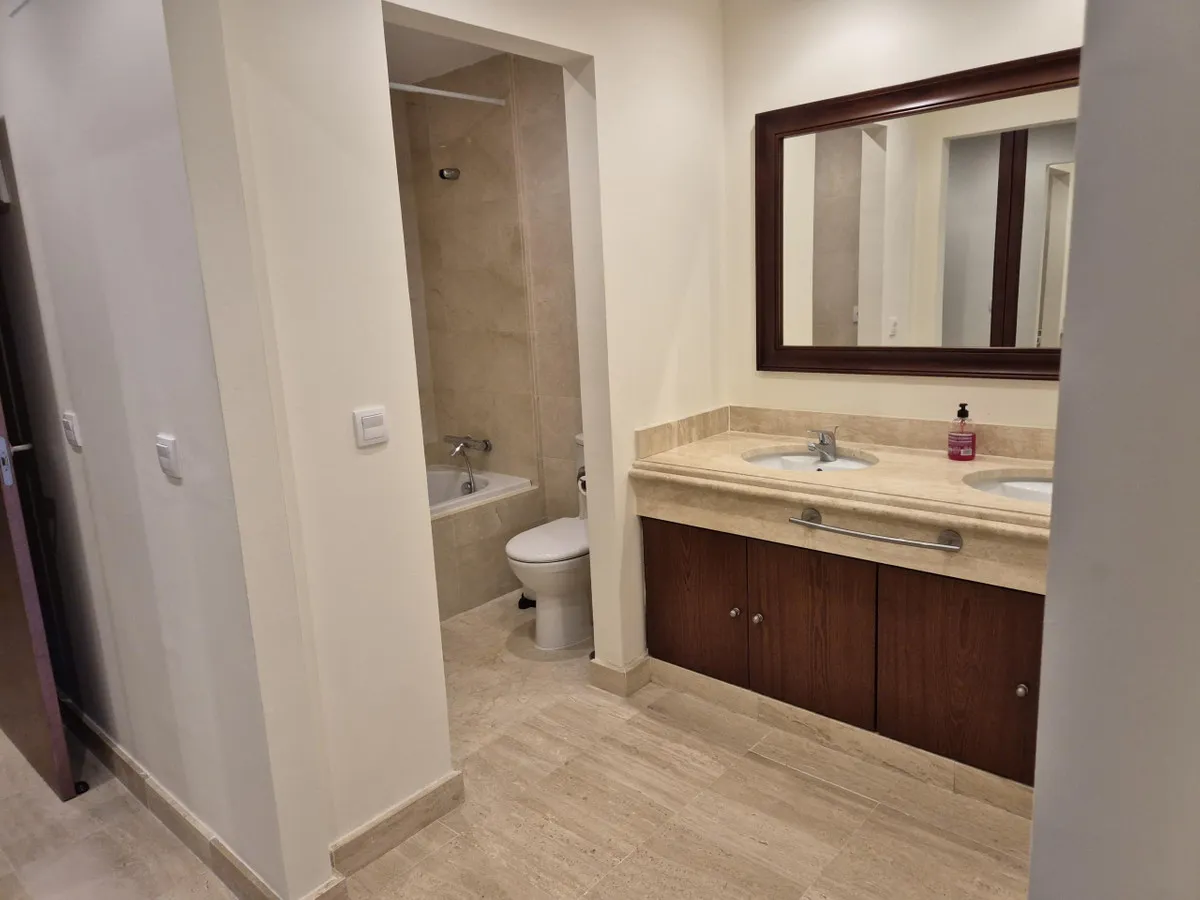 a4b6101e-1f72-4685-aa9b-4f1bcd4afe94