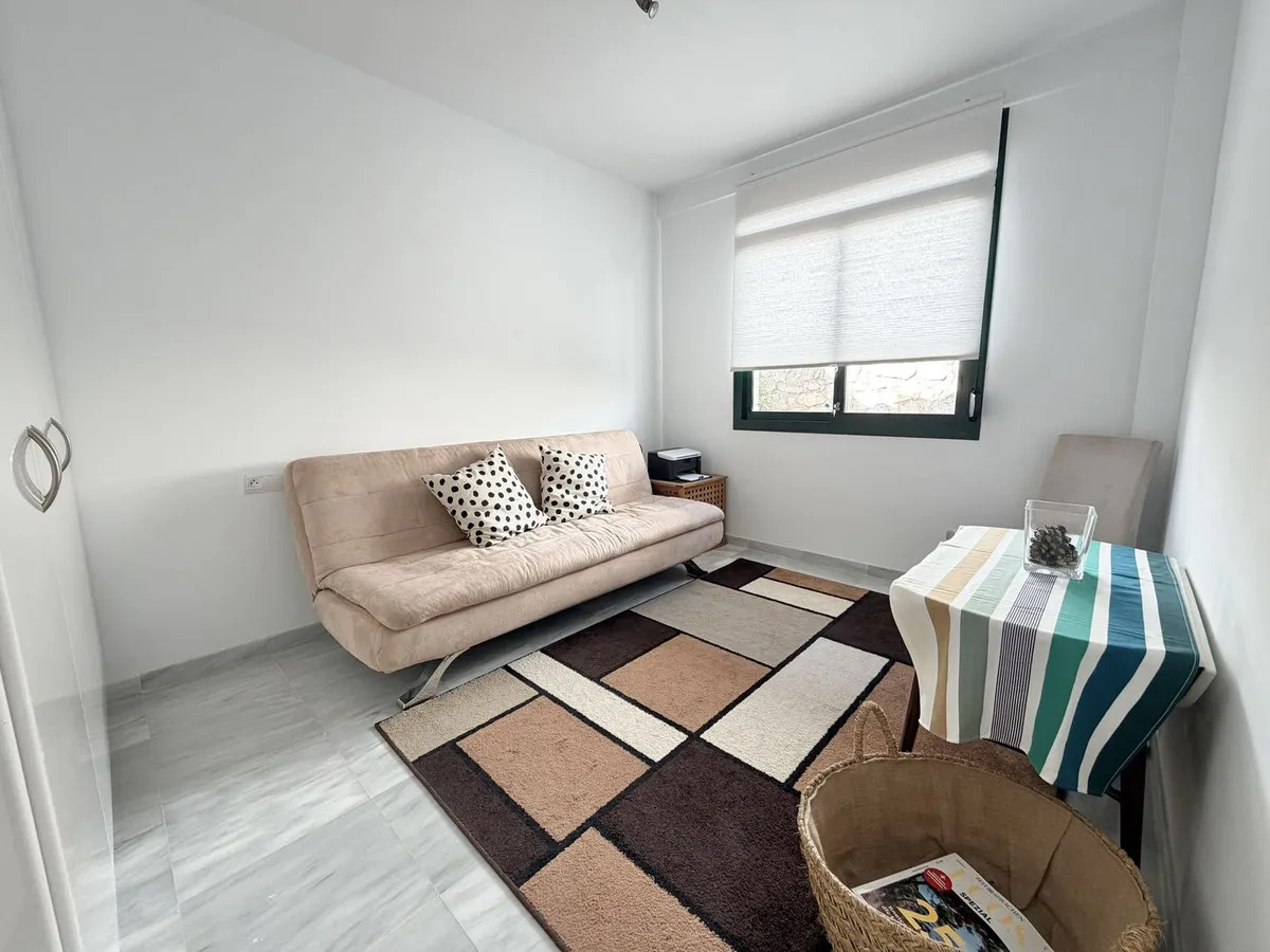 94d76d6e-b73f-4abd-bab2-410cc44013a1