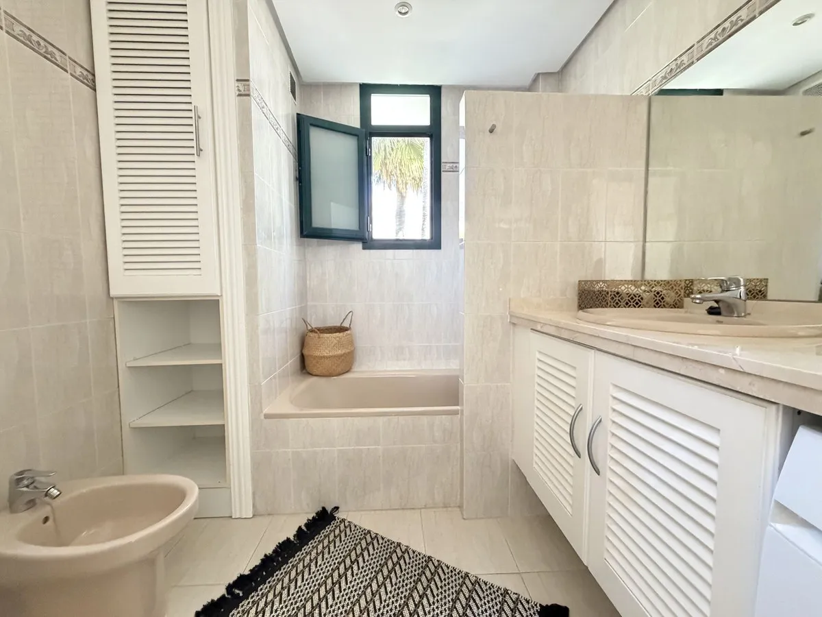 e5fe9a6c-071f-45dd-b7c7-e98c6f9b3989