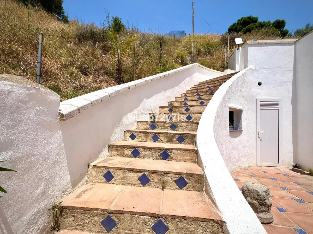 55f64435-03f2-4fe2-ad74-03c946ad580e