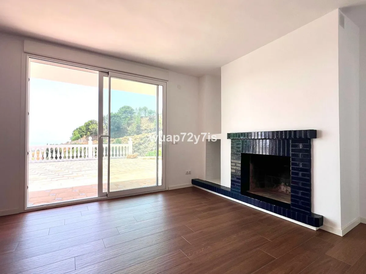 a8095551-a2eb-4a02-b129-af4e58235387