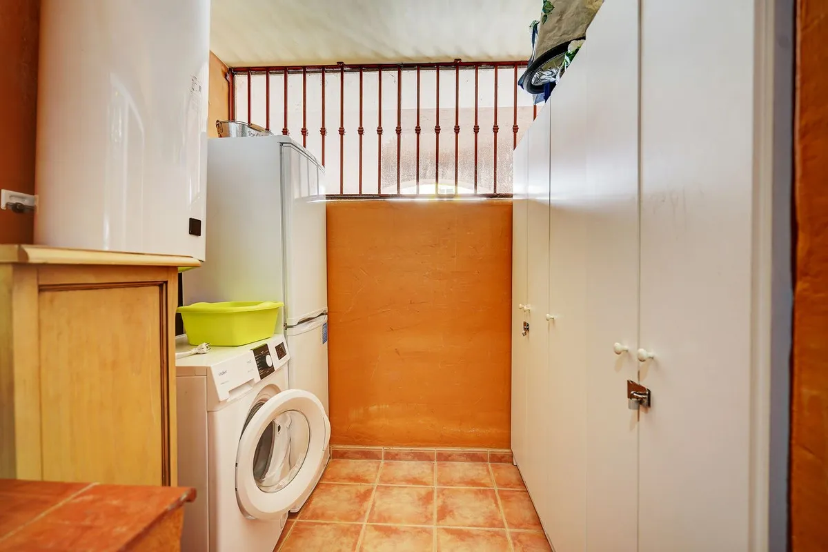 4ce6ab15-533a-4b9e-8e0b-63945ea86e7b