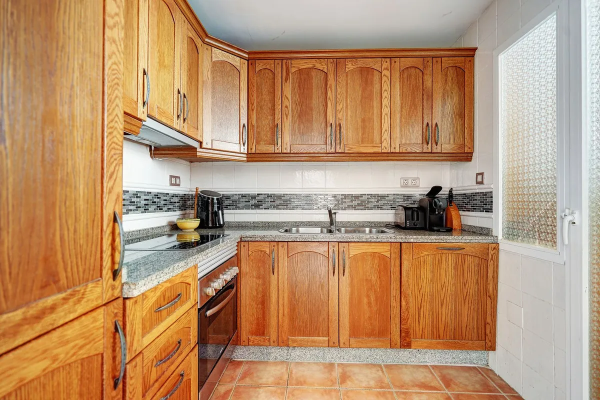 5a83fe33-177f-45cd-aa93-9fa5aae4d6e8