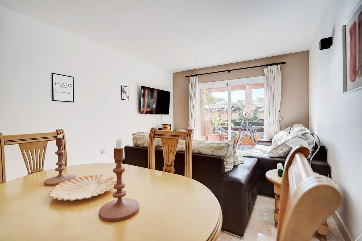 745e6913-4d4c-4261-b445-599dd64cfcad