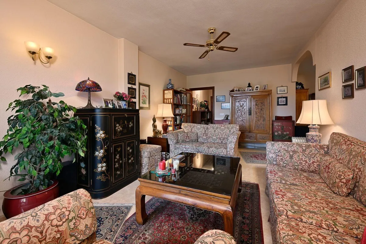 ba1951bc-4e21-42e9-8e6e-422cb81b450d