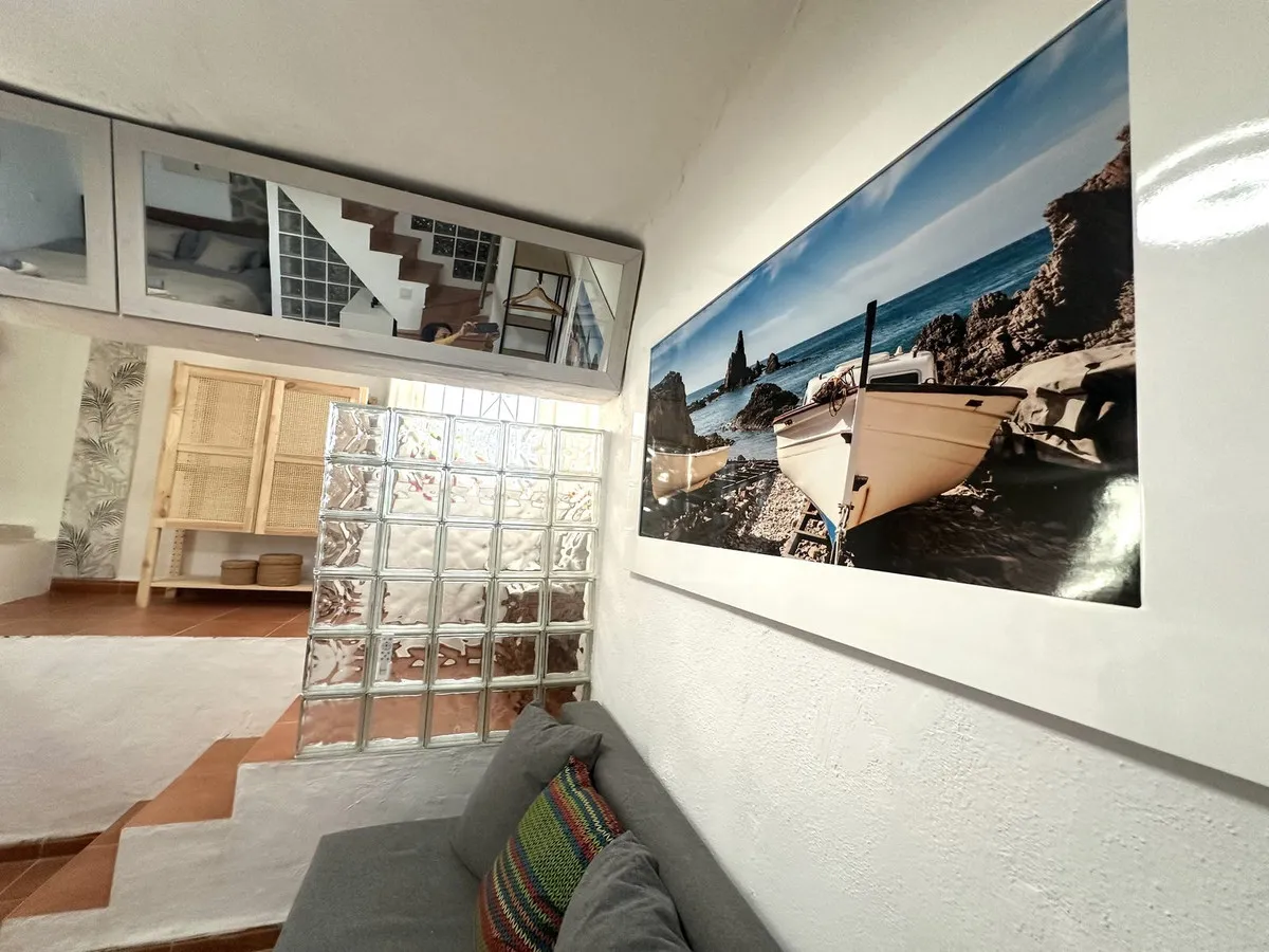 a5465331-0c94-490b-8de6-742e56aec138