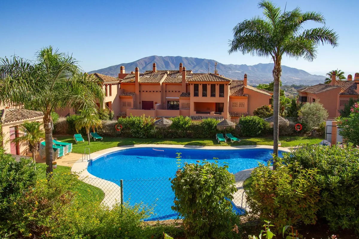 c4fb8a2c-69e0-4969-8bc7-d0395d36db3d