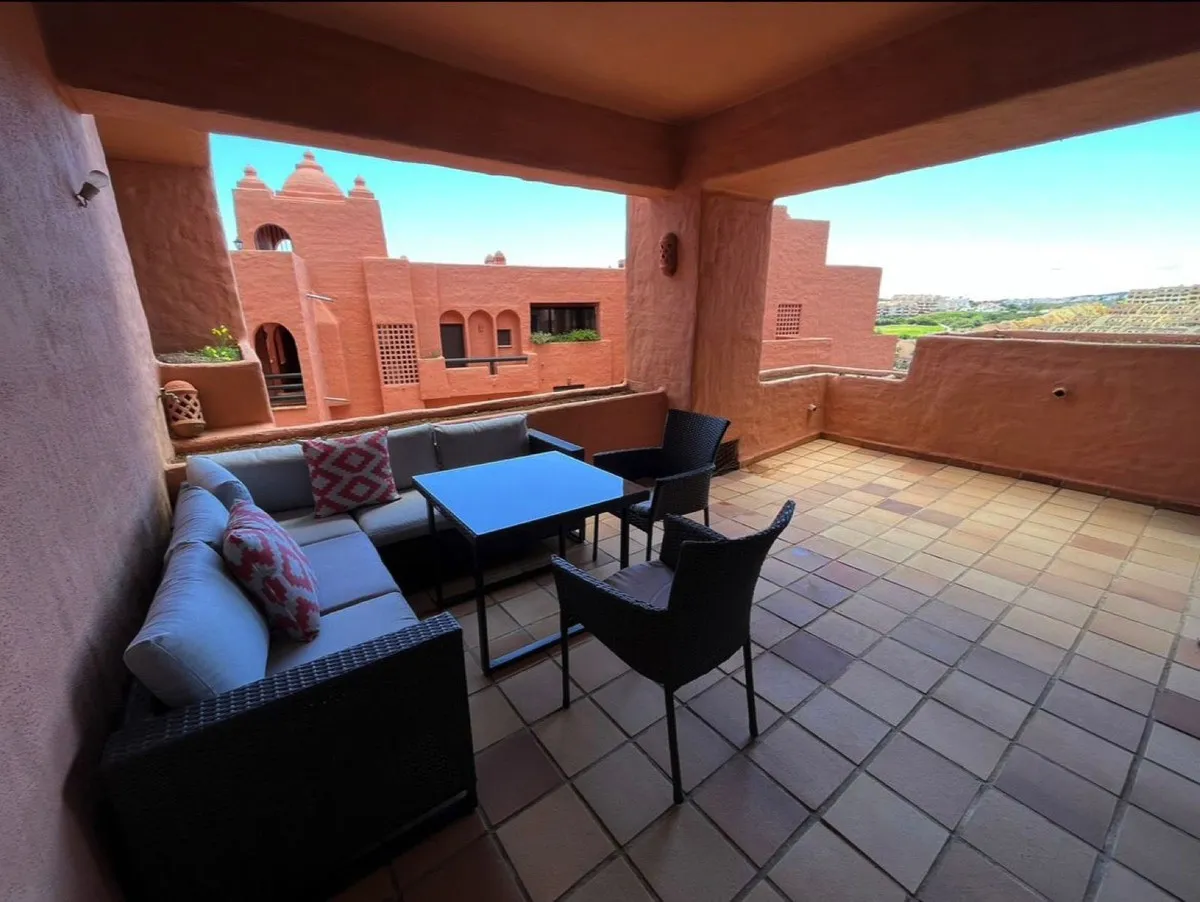 6cfd2cc1-6145-4508-bc09-daf50c1ea5a0