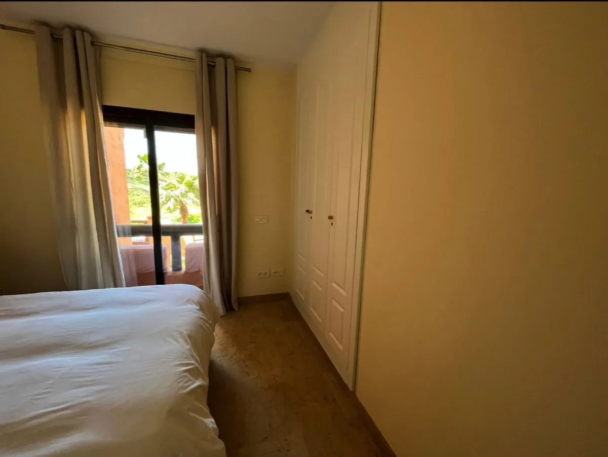 6e03c737-1051-465d-919d-d36e2995a243