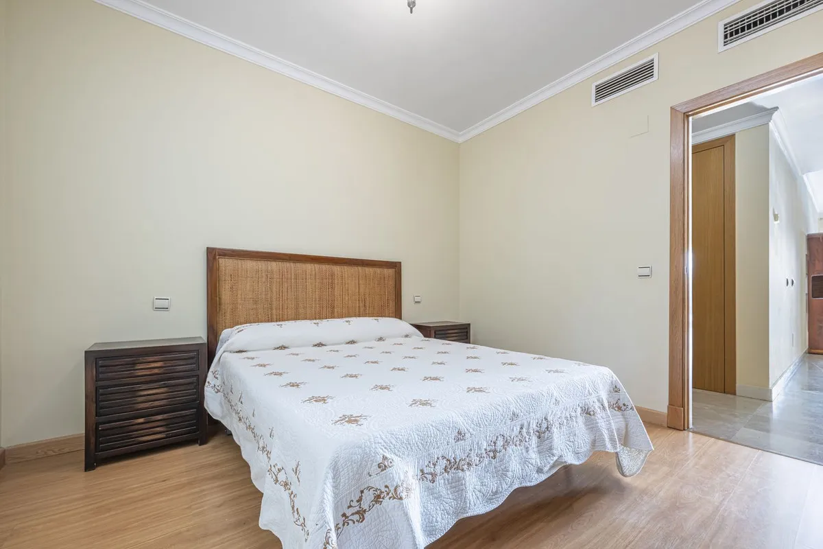 7833a7ed-303b-4c13-93ef-afa3fba6e763