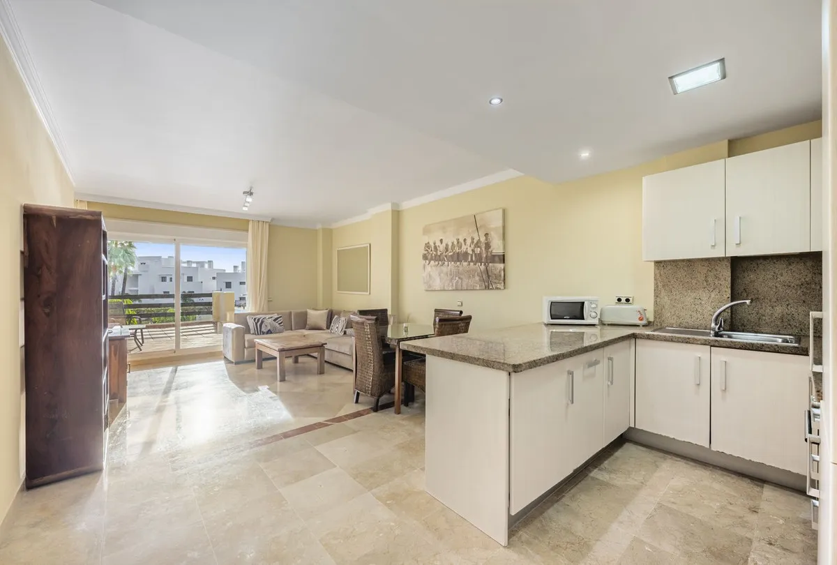 7ee7fb18-455f-48c0-abdf-78a18f1f6770