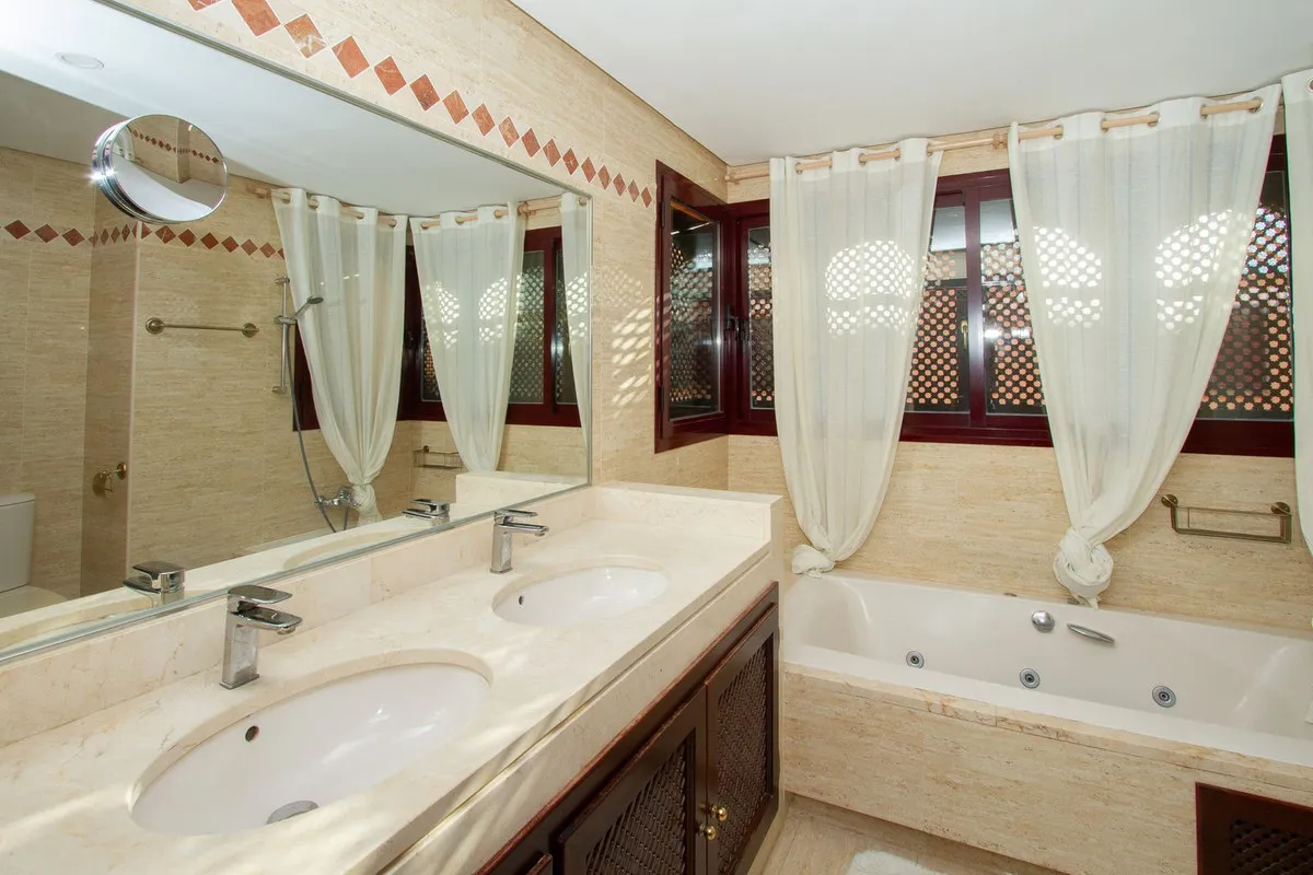 3b1bdbf5-797c-4fd4-b85b-f1348998f9ec