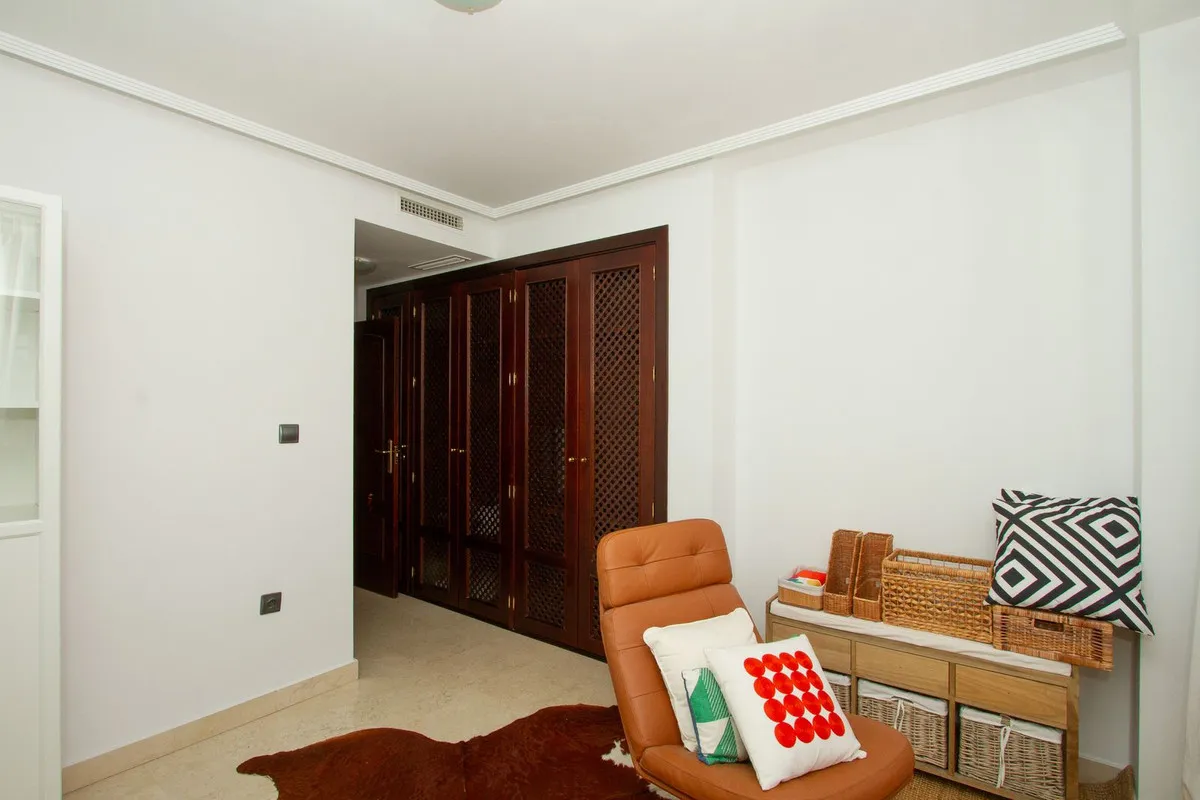 3b98defe-b910-41f7-9638-08819929728f