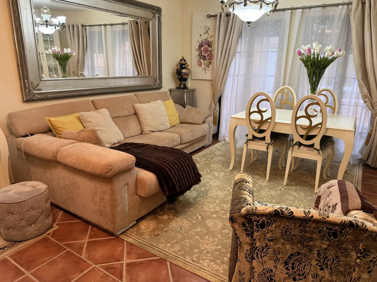 6a2d0f55-d898-49cd-a841-94c619156027