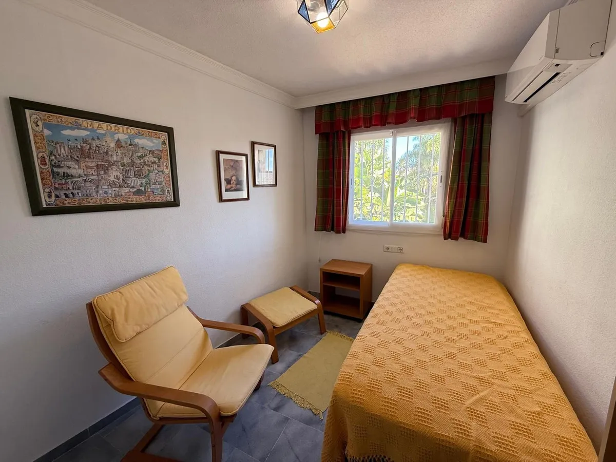 1db002c1-b012-4ade-ada4-17dde7953908