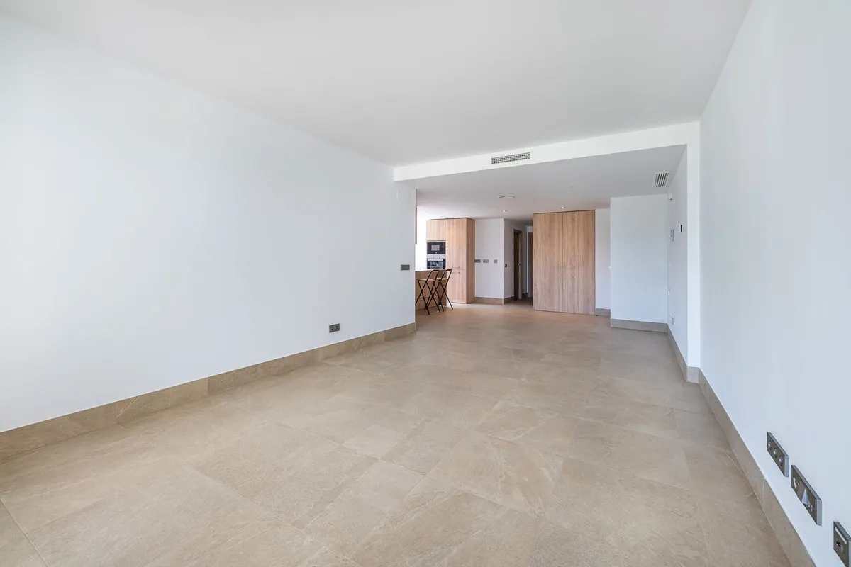 d51df5e5-842a-4b38-b45c-6589f407f47c