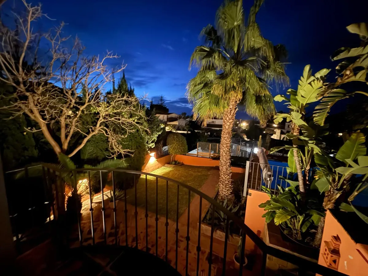 01c188ca-156d-4612-96a3-14fb9a40d1eb