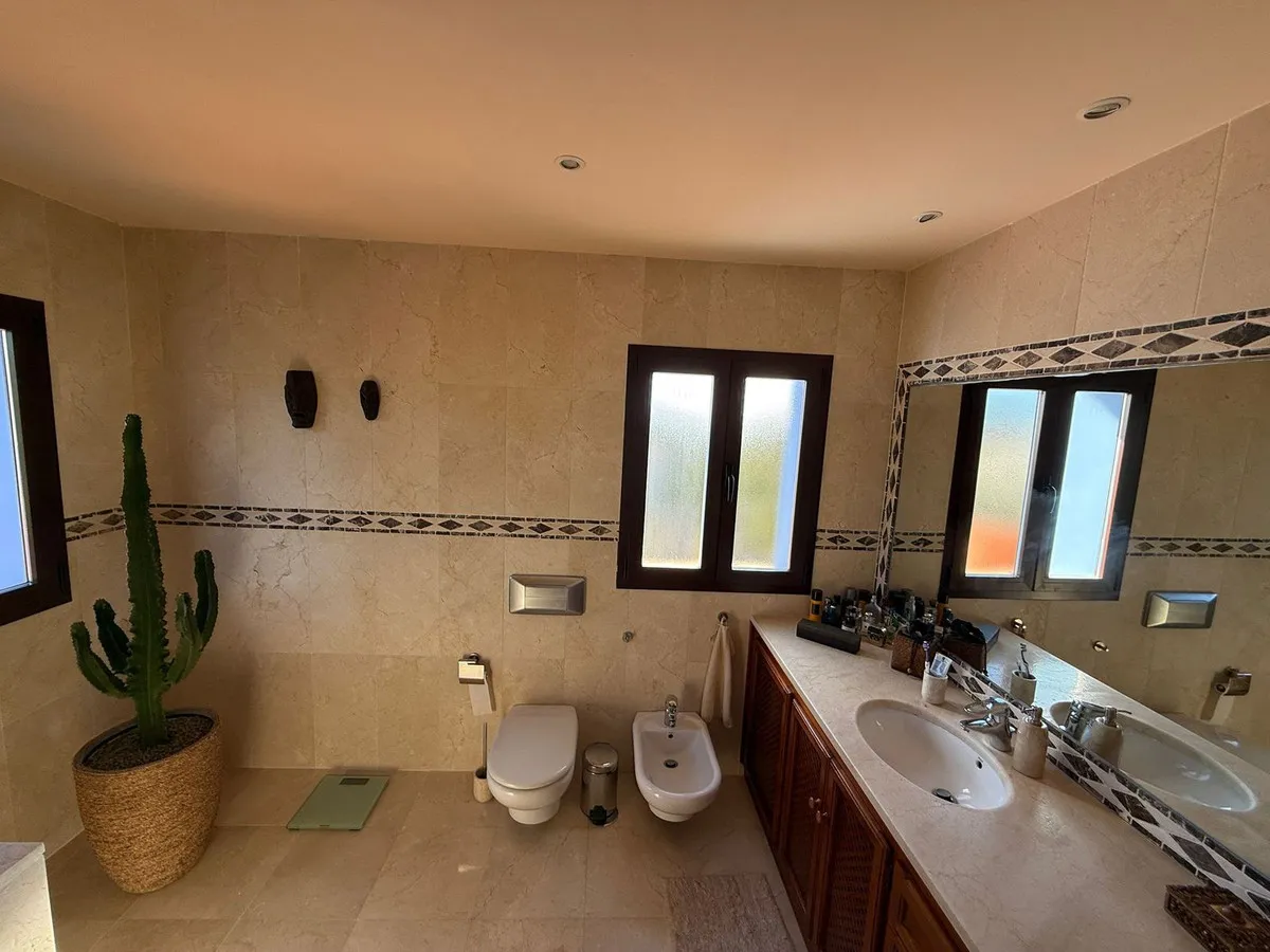 2a828b87-1538-40a7-b132-f06b9713a650