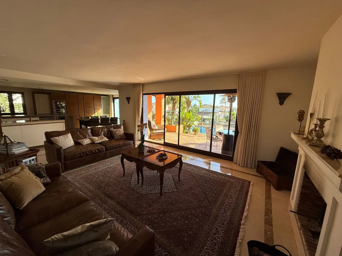 a802ea58-d7a3-4bb6-b66d-5468d306b581