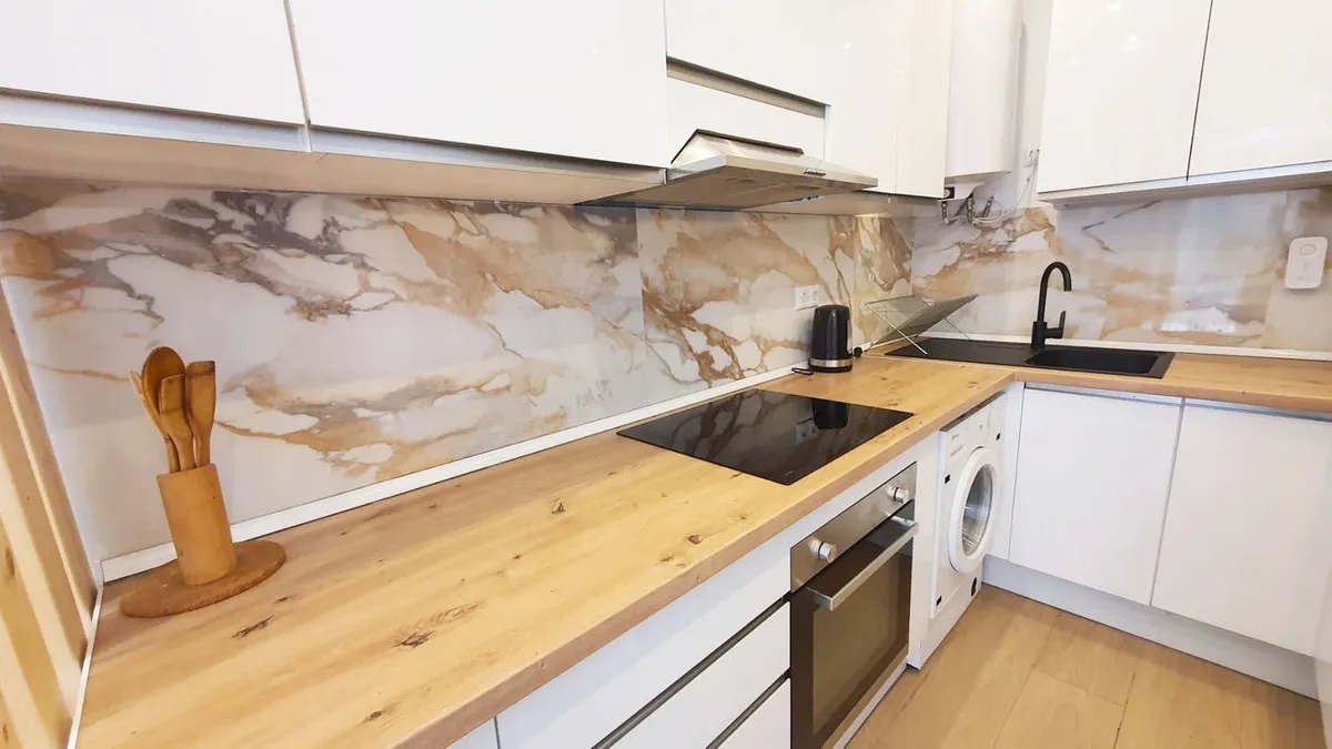 438dac3a-a357-4dbd-aaf5-ad643d4a8542