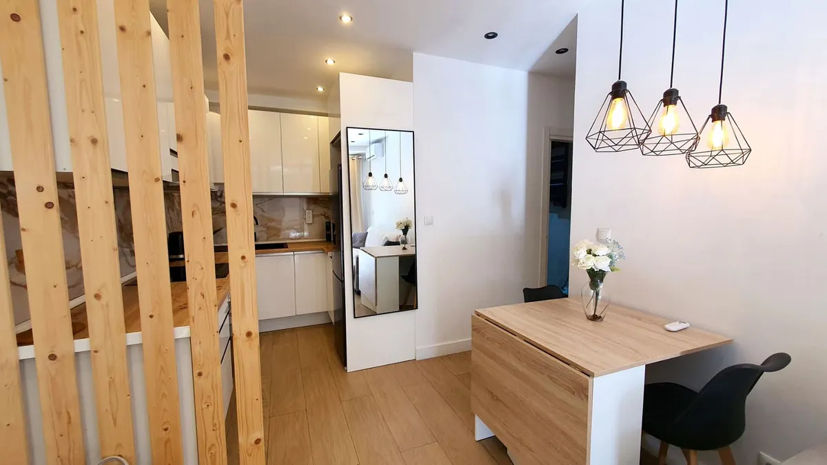 e98f8bac-7d43-4ed4-b79d-db1b3eab0cec