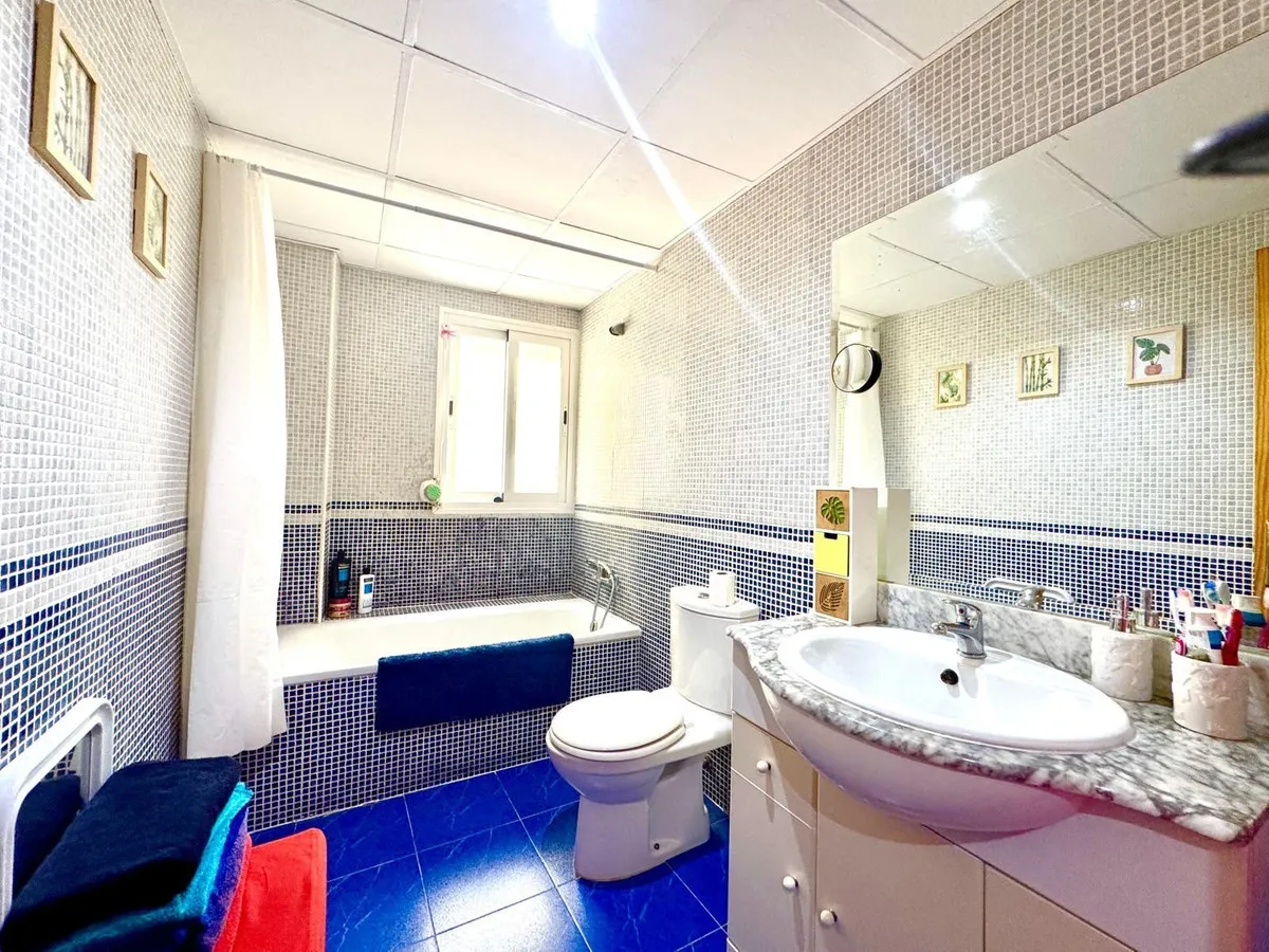 72f93953-a689-471d-8562-fe9f9a0fdccf