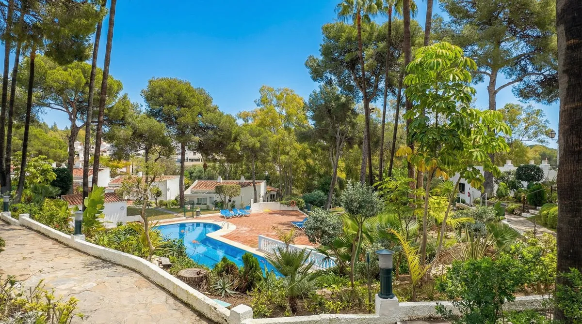 19c5164d-ea76-4022-8727-160c065599e1