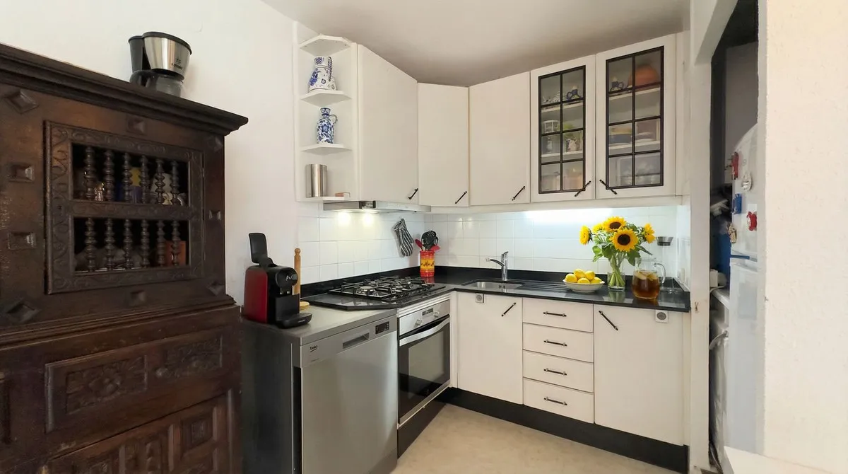 35ff7842-a861-4fb9-a190-aa60f83f8e56