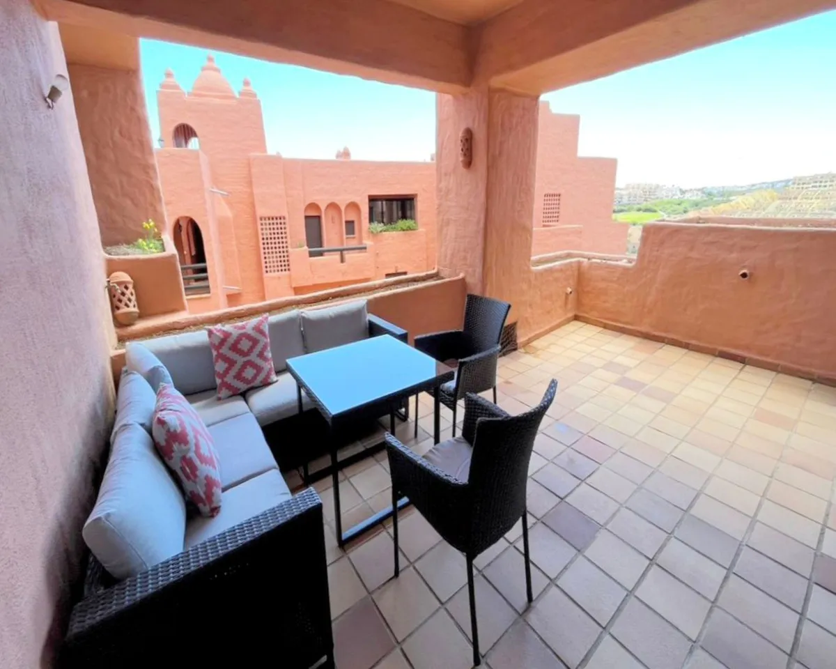 Charming Coastal Retreat in La Duquesa