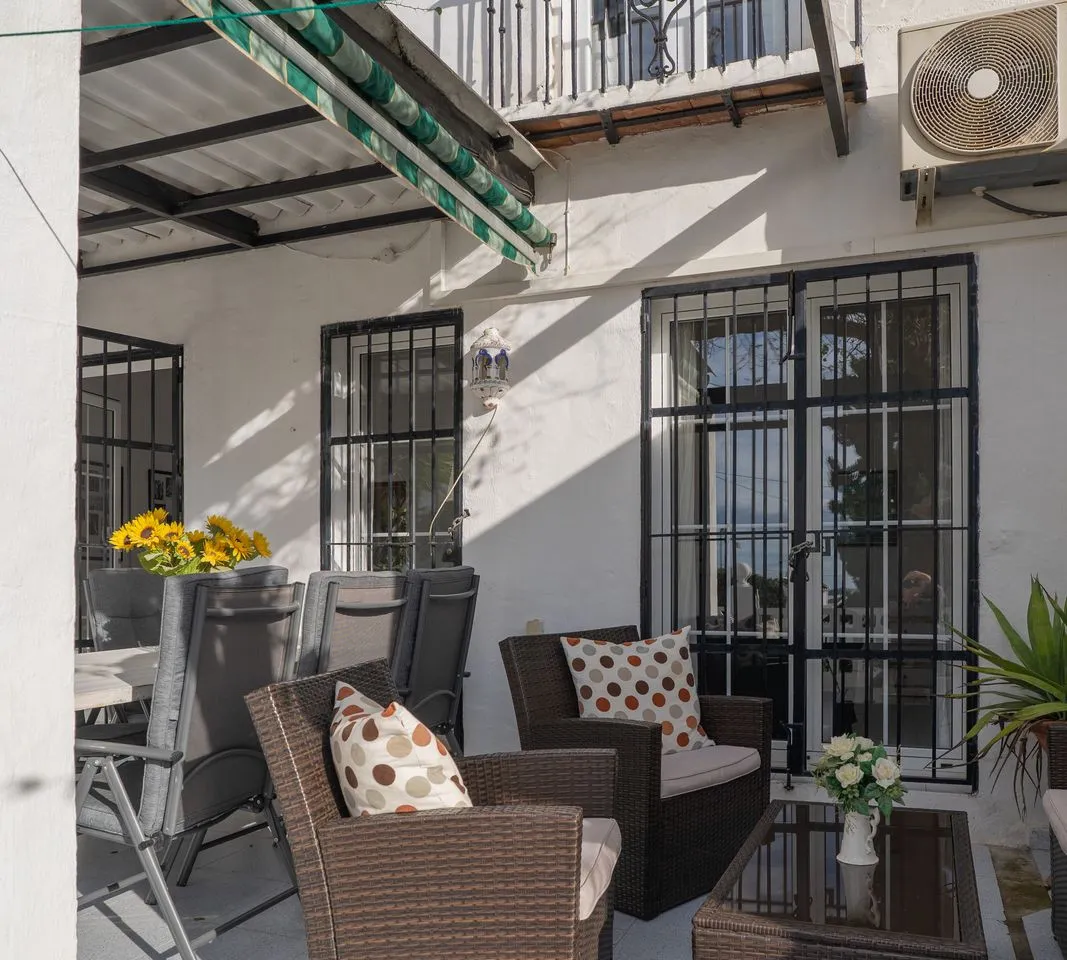 1d32d5a7-532b-4648-8fa1-c7af5539ad24