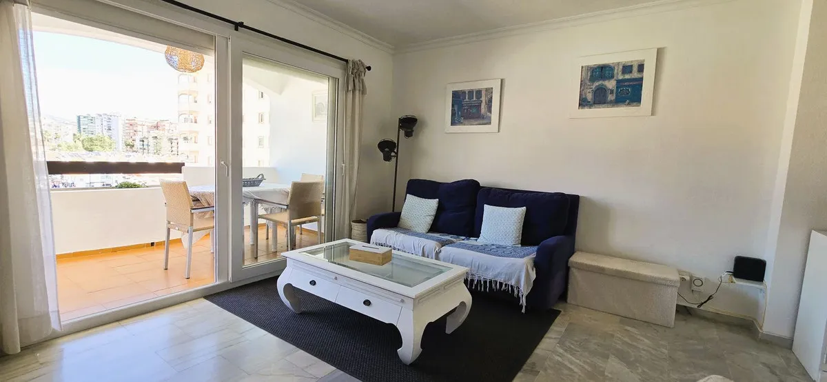 a9ca6bfd-b290-43bb-a144-ad1d209dc811