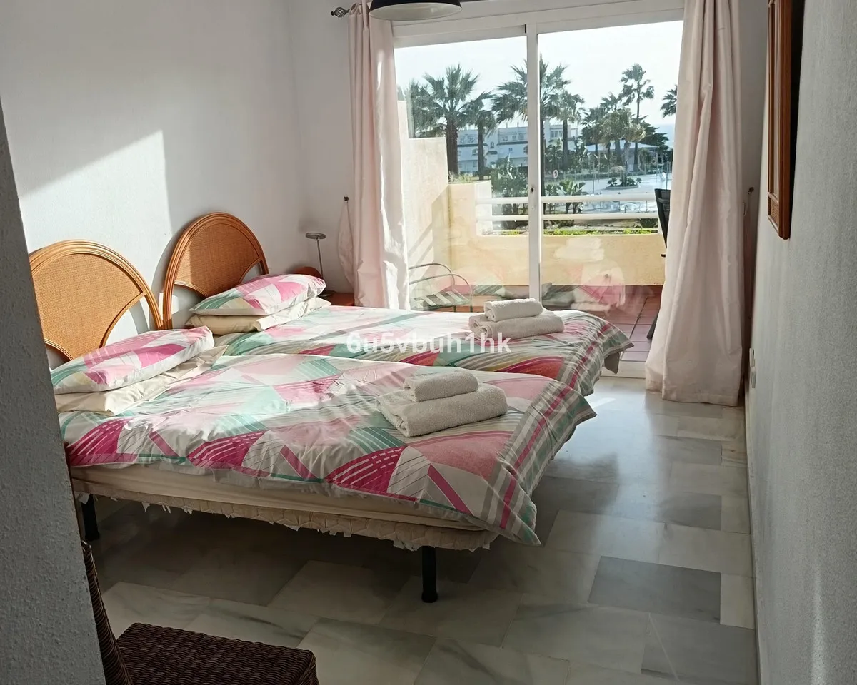 6e920656-cc1d-4df2-ae43-3265ea9aab9a